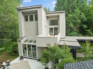 Extraordinary private riverfront retreat on 1.76 acres with - photo 31