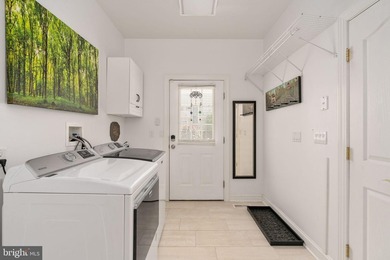 Welcome to 143 Edgemont Circle, ideally located in the highly - photo 34