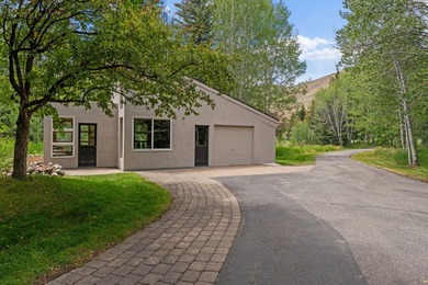 Extraordinary private riverfront retreat on 1.76 acres with - photo 42