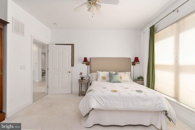 Welcome to 143 Edgemont Circle, ideally located in the highly - photo 44