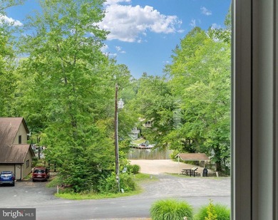 Welcome to 143 Edgemont Circle, ideally located in the highly - photo 48