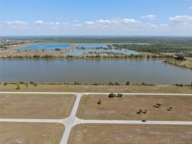 Beautiful waterfront lot located in the growing community of - photo 4