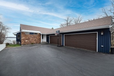 Lake Home For Sale in Lake Villa, Illinois