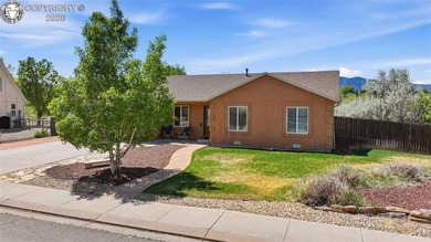 Charming & Thoughtfully Designed Home in Canon City! Welcome to - photo 3