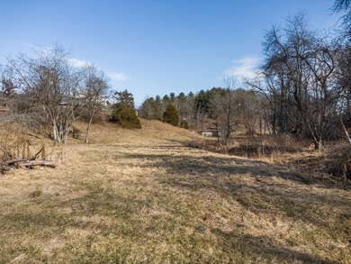 Beautiful 8.8-acre property offering the perfect opportunity for - photo 23