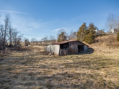 Beautiful 8.8-acre property offering the perfect opportunity for - photo 31