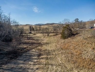 Beautiful 8.8-acre property offering the perfect opportunity for - photo 38