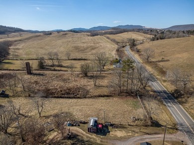 Beautiful 8.8-acre property offering the perfect opportunity for - photo 39