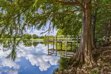 Escape to your own secluded waterfront haven, where breathtaking - photo 3