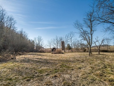 Beautiful 8.8-acre property offering the perfect opportunity for - photo 44