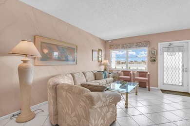 Spacious 4th floor Condo 2 br 2 bath This condo is Fully - photo 7