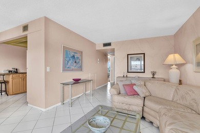 Spacious 4th floor Condo 2 br 2 bath This condo is Fully - photo 9