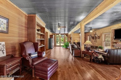Escape to your own secluded waterfront haven, where breathtaking - photo 10
