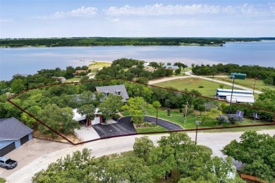 Lake Home For Sale in Nocona, Texas