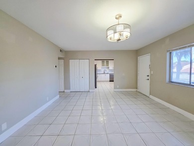 Welcome to this thoughtfully designed three-bedroom - photo 10