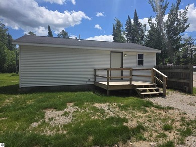 Located just minutes from Hale and right near beautiful Long - photo 3
