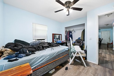 Discover this charming 3-bedroom, 1-bathroom single-family - photo 12