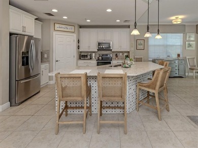 Welcome to your own slice of paradise in sought-after Venetian - photo 13