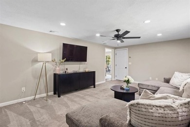 Welcome to 7 Eagle Run, Unit B, a spacious and updated - photo 19