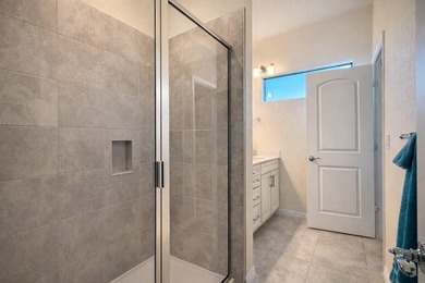 Experience luxury living in the gated community of Oak Tree! - photo 24
