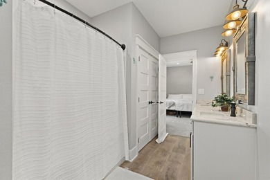 Every detail of this exceptional Lake Ponderosa home was - photo 27