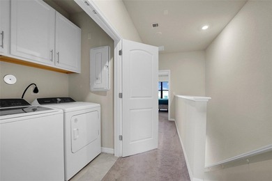 Experience luxury living in the gated community of Oak Tree! - photo 27