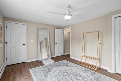 Welcome to 7 Eagle Run, Unit B, a spacious and updated - photo 27