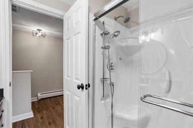 Welcome to 7 Eagle Run, Unit B, a spacious and updated - photo 31