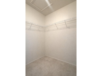 Experience luxury living in the gated community of Oak Tree! - photo 32