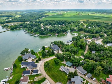 Every detail of this exceptional Lake Ponderosa home was - photo 33