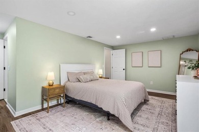 Welcome to 7 Eagle Run, Unit B, a spacious and updated - photo 33
