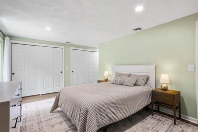 Welcome to 7 Eagle Run, Unit B, a spacious and updated - photo 34