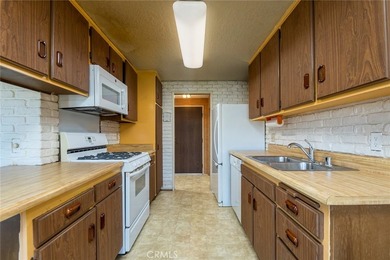 Headline: Rare Top-Floor Opportunity at Patio de Oro - First - photo 10