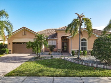 Lake Tohopekaliga Home For Sale in Kissimmee Florida