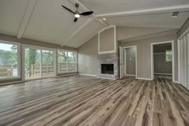 MOTIVATED SELLER - MAKE AN OFFER! SELLER TO PAY ONE YEAR OF HOA - photo 6