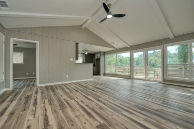 MOTIVATED SELLER - MAKE AN OFFER! SELLER TO PAY ONE YEAR OF HOA - photo 8