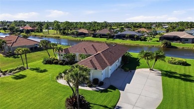 Turnkey furnished and stunning home seated on over half an acre - photo 2