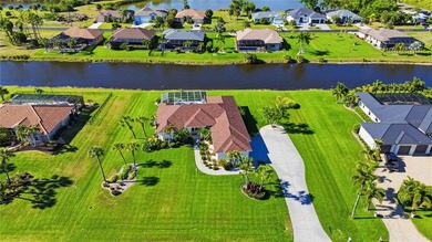 Turnkey furnished and stunning home seated on over half an acre - photo 3