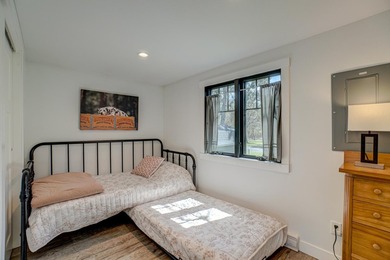 Year-round 2BR/1BA updated home on river part of Tainter Lake! - photo 15