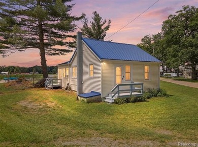 Get ready for summer boating/fishing/swimming! Discover this - photo 1