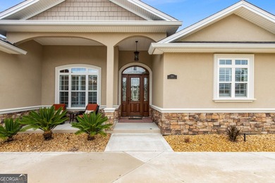 Looking for a stunning home, incredible view, and convenient - photo 11