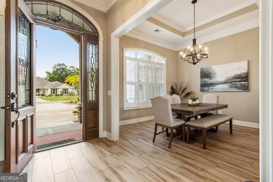 Looking for a stunning home, incredible view, and convenient - photo 14