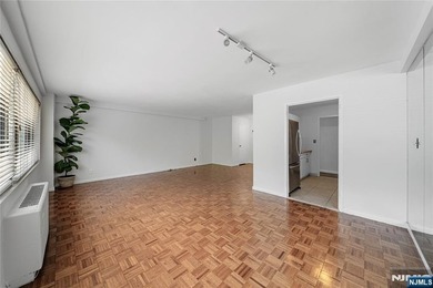 Welcome to Caribbean House, a boutique mid-rise complex on the - photo 14