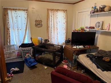 GREAT INVESTMENT OR OWNER-OCCUPIED OPPORTUNITY - DUPLEX! This - photo 17