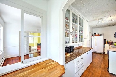 Located in the heart of Warren's vibrant arts and waterfront - photo 17