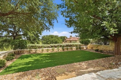 Impressive 4 bedroom, 3.5 bath home (3947 sf) in Comanche Trace - photo 18