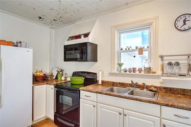 Located in the heart of Warren's vibrant arts and waterfront - photo 22
