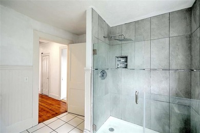 Located in the heart of Warren's vibrant arts and waterfront - photo 32