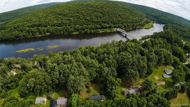 Welcome to your private Sullivan County sanctuary, tucked away - photo 34