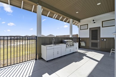 Welcome to a home where timeless elegance, elevated - photo 41